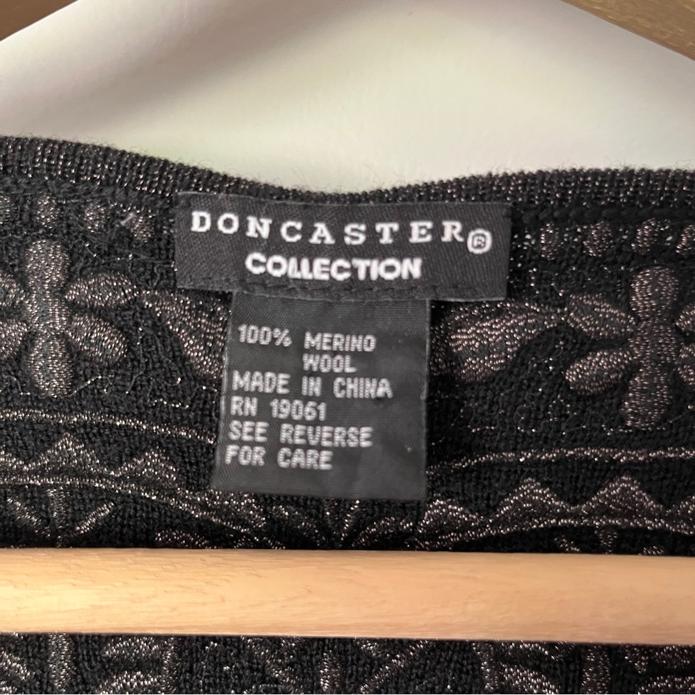 Doncaster Collection Sweater Size Medium Black Br… - image 5